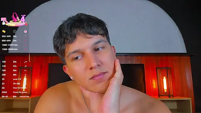 Leo_Savage_ webcam