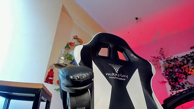 Katy_bratz_ webcam