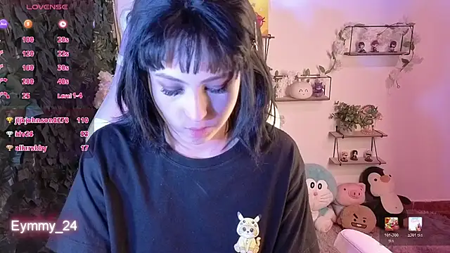 Eymmy_24 live cam on StripChat