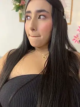 IvonneOwen webcam