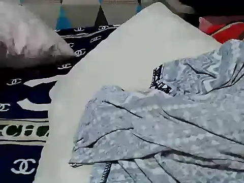 Trish_CurveCock webcam
