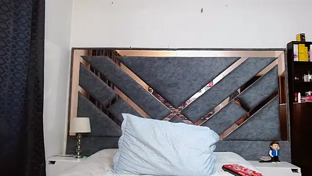 KarlaTesg webcam