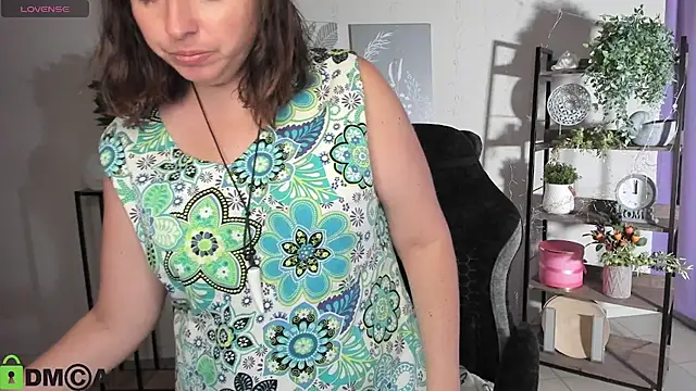 MartaEdams webcam
