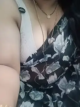 your-sameera live cam on StripChat