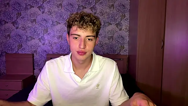 AlfredSweet webcam