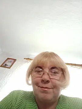 Elena_Beautiful784 webcam