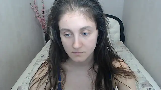Holliy_Cooper webcam