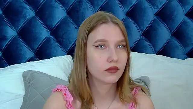 LiliLinn webcam