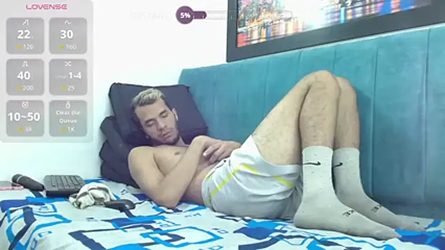 pether_hairy webcam