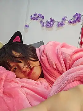 Kitty_Kalifa webcam