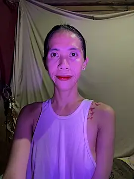 LoveRUBY143 webcam
