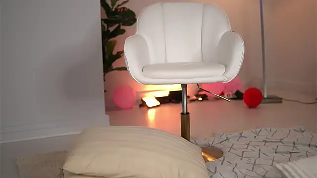 SvveetLuna webcam