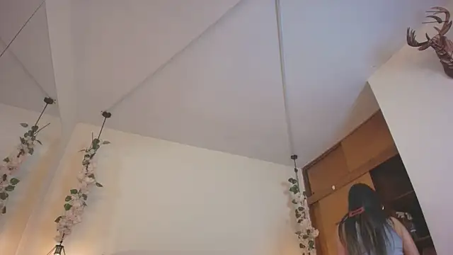 Shadya_ webcam