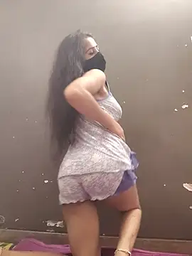Kanika_76 webcam
