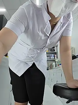 HinaLovely webcam