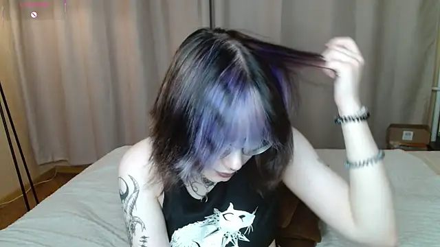 KellePourier webcam