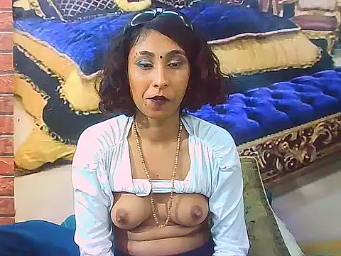 IndianSexyButt webcam