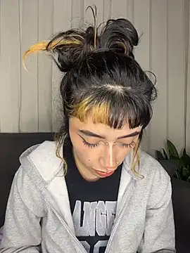 baby_akuma webcam