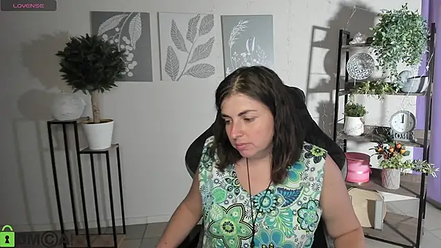 MartaEdams webcam