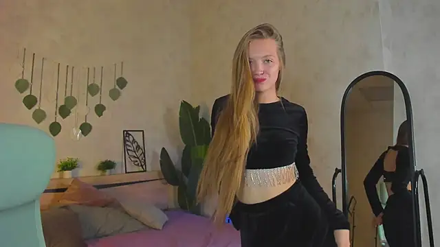 Neelly_Collins webcam