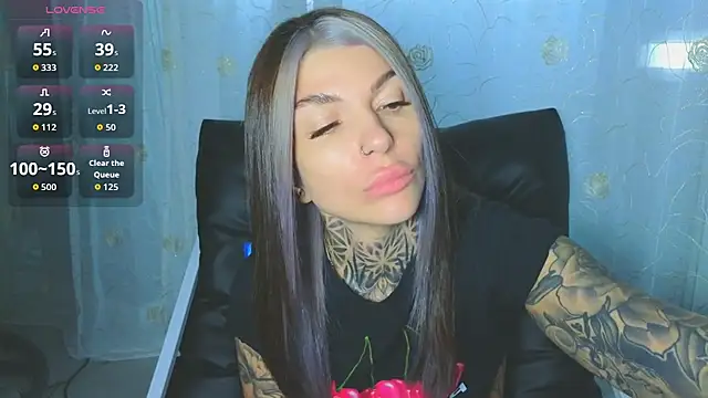 tattooedBabyy webcam