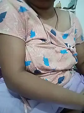 Menka_cut34 webcam