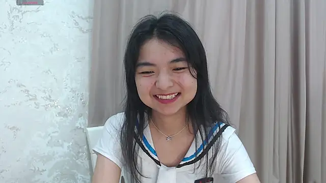 Shy_Kira webcam