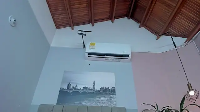 valery_rivers webcam