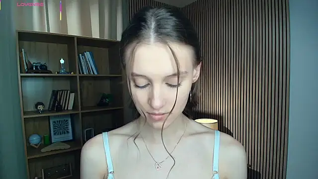 LianneBynon webcam
