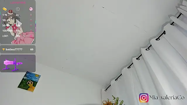 Mia-Valeria- webcam