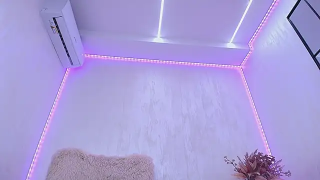 Anna_Lewis webcam