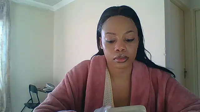 NAUGHTYSHALOTXX webcam