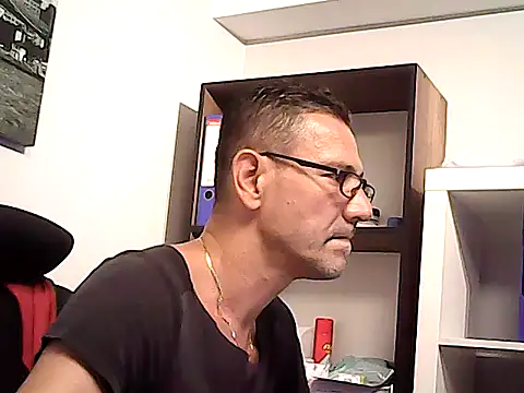 mastercharisma35 webcam