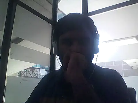 JohnBond009 webcam