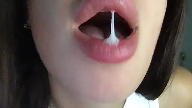 MoonriseGoddess webcam