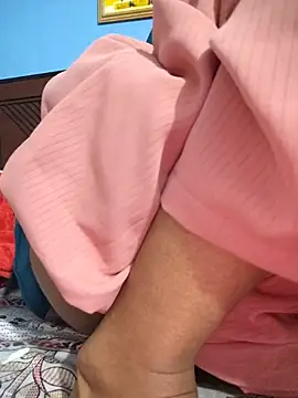 124pakhi webcam