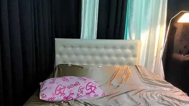 angela_dior webcam