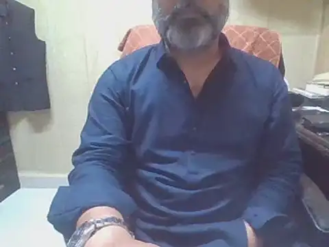 hairymaster95 webcam