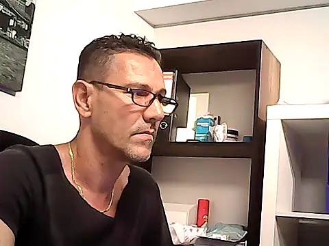 mastercharisma35 webcam