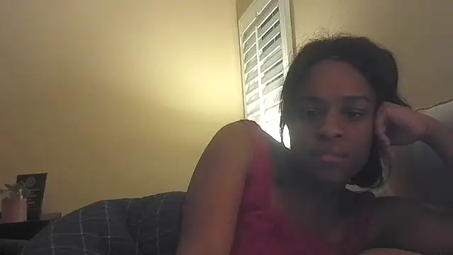 Marlowlovee webcam