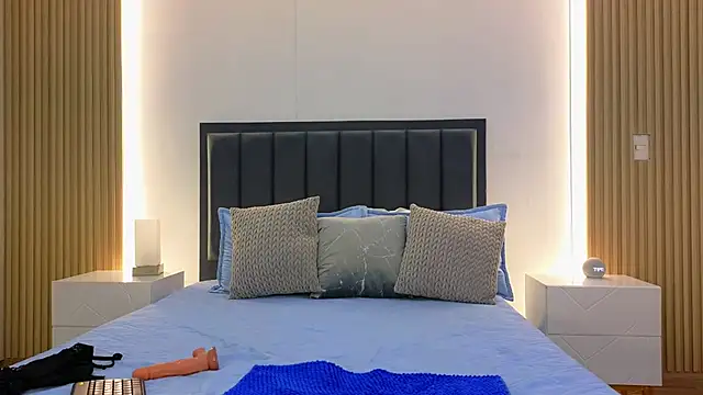 bella__adams webcam