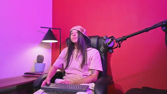 victoria_zaenzz webcam