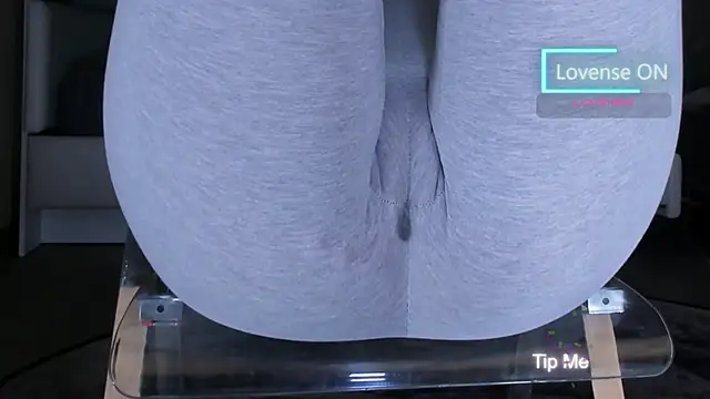 Cameltoe_squirt_inPants webcam