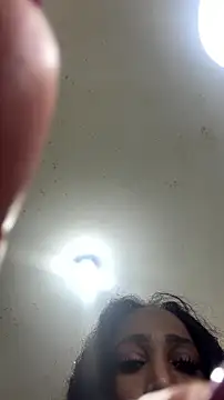 Alishagoddes webcam