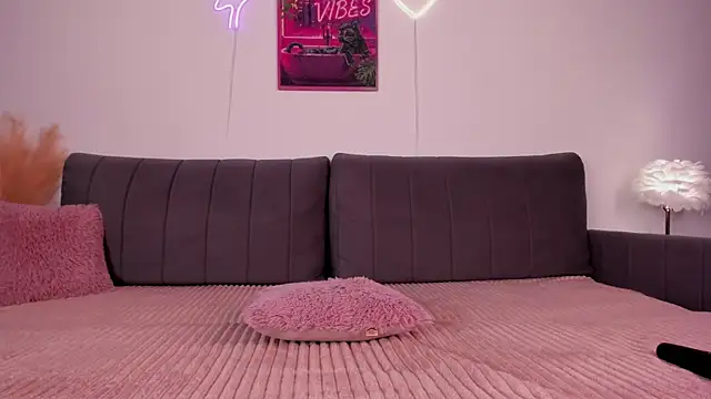 naomi_asian webcam