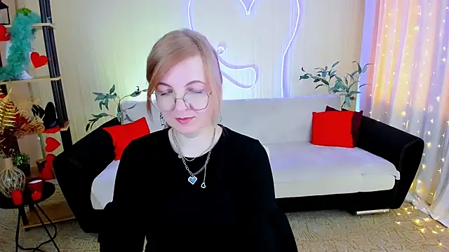 youruniverser - YourUniverser's free webcam - UK Sex Cams