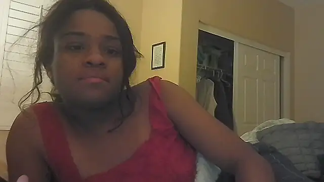 Marlowlovee webcam