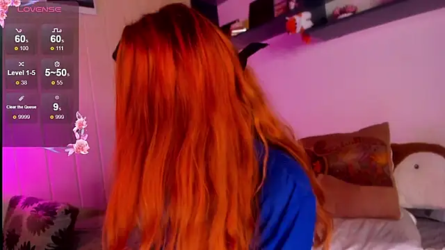 DaddysLittleSlutfox webcam