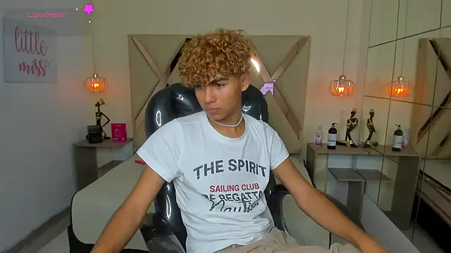Anyelo_Twink webcam