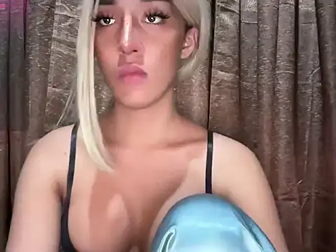 Taste_like_heaven webcam